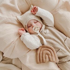 Cotton muslin BLANKET/Swaddle by Meowcards. White. 47”x47”. New.